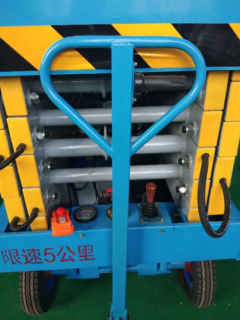 铜陵辅助行走式升降平台